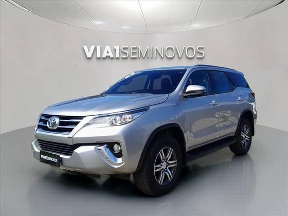 TOYOTA HILUX 2.7 SR 4X2 CD 16V FLEX 4P MANUAL
